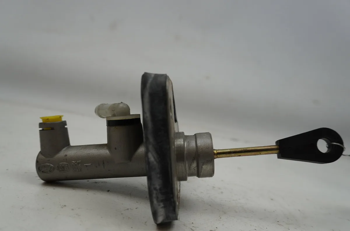Emetteur embrayage Hyundai TUCSON (JM) 2.0 crdi traction intégrale (2004-2010) occasion