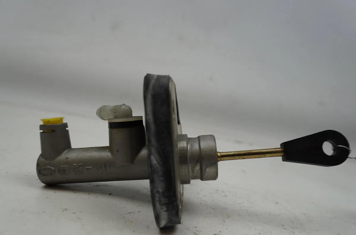 Emetteur embrayage Hyundai TUCSON (JM) 2.0 crdi traction intégrale (2004-2010) occasion