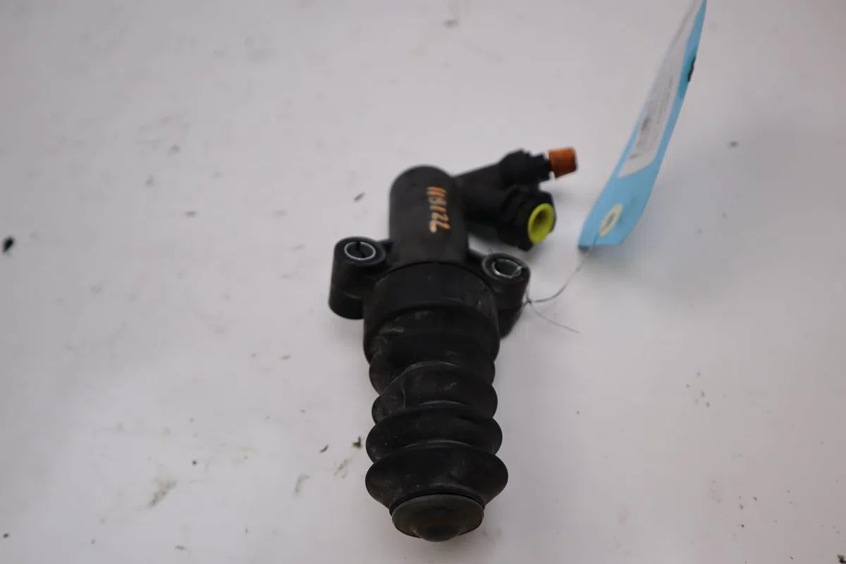 Emetteur embrayage Mazda 2 (DE_, DH_) 1.3 (de3fs) (2007-2015) occasion
