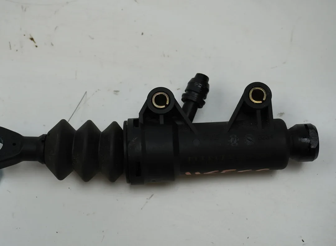 Emetteur embrayage Mini MINI (R50, R53) One (2001-2006) occasion
