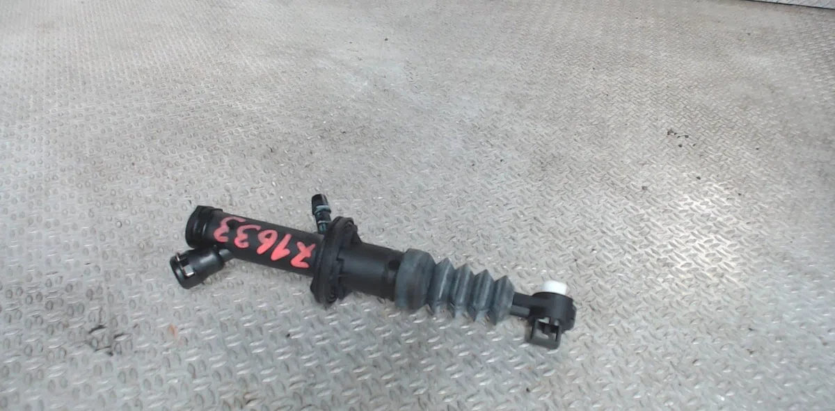 Emetteur embrayage RENAULT CAPTUR 1  0 occasion