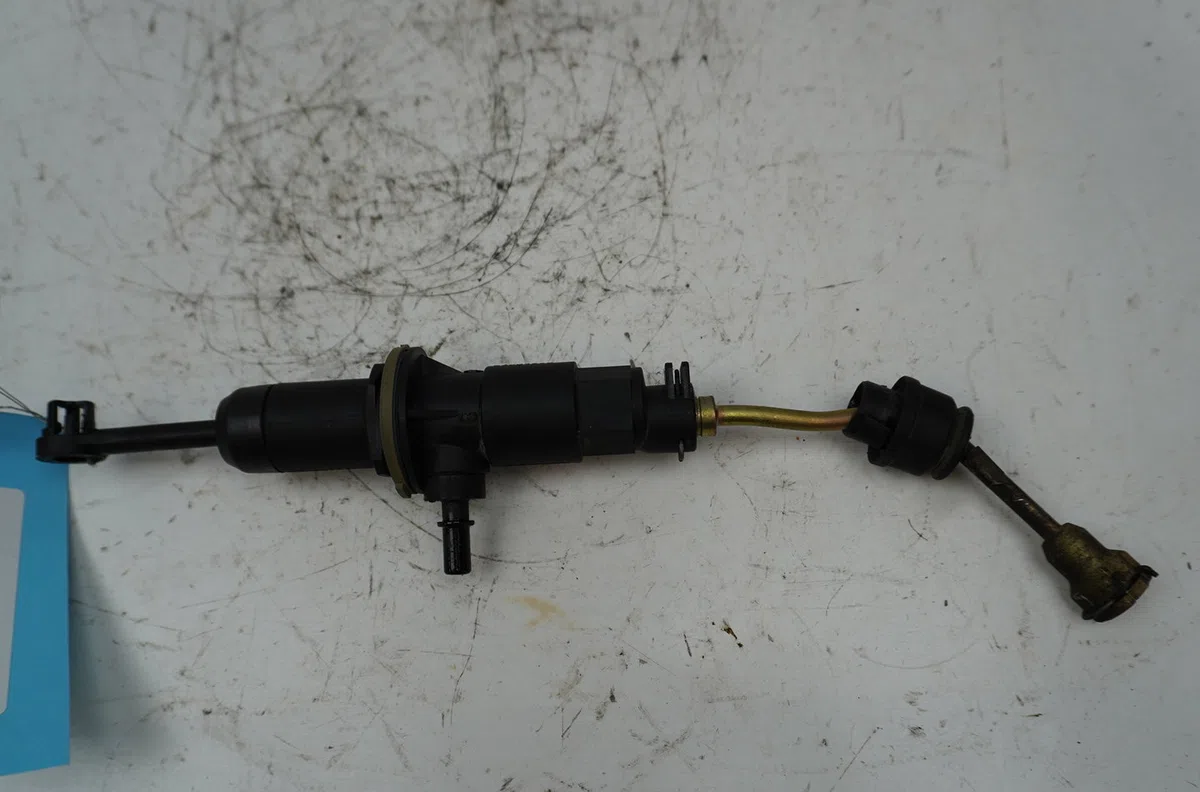 Emetteur embrayage Renault KANGOO (KC0-1_) 1.6 16v 4x4 (kc0p, kc0s, kc0l) (2001) occasion