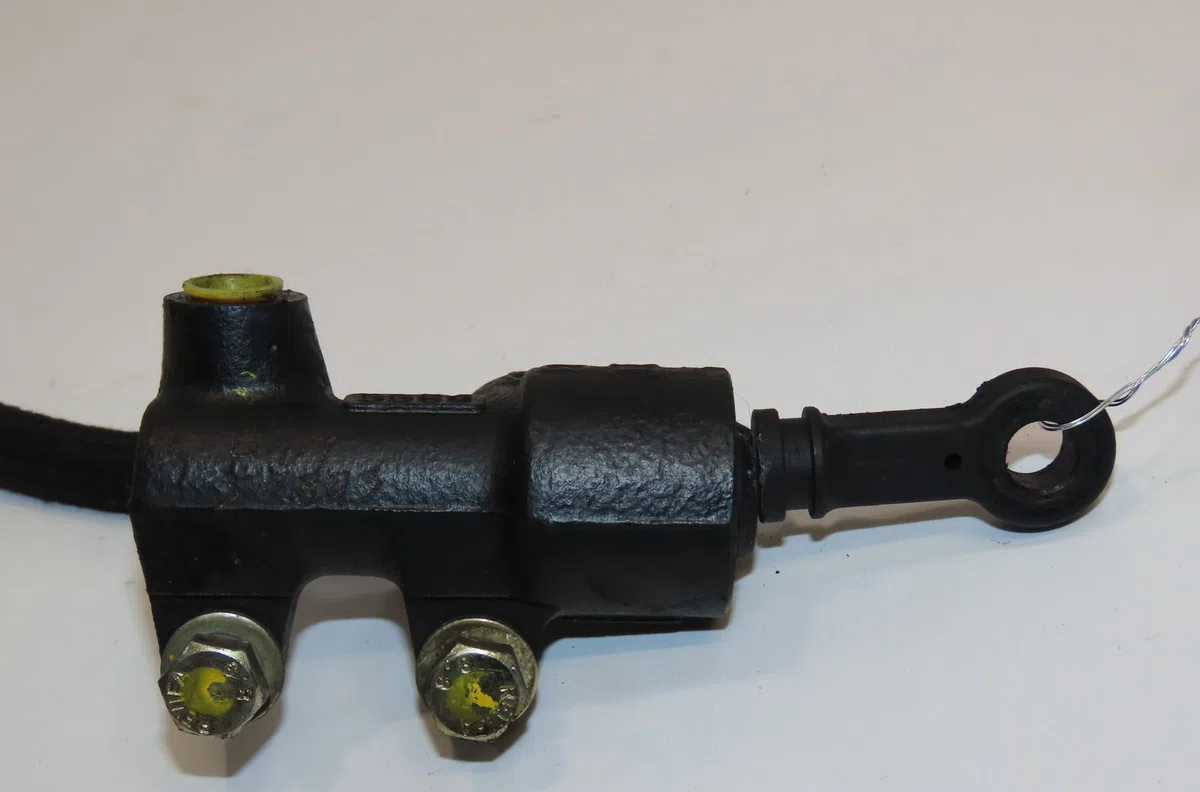 Emetteur embrayage Volkswagen TRANSPORTER IV Autobus-Autocar (70B, 70C, 7DB, 7DK, 70J, 70K 2.5 tdi (1995-2003) occasion