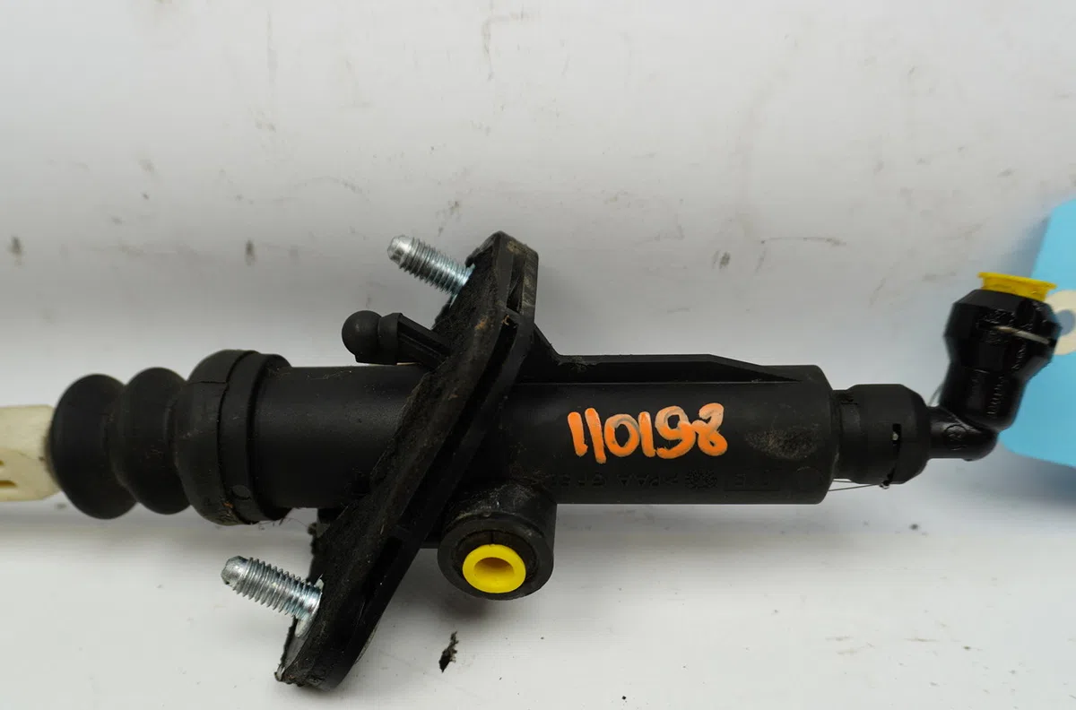 Emetteur embrayage Volvo S60 I (384) 2.4 d (2001-2010) occasion