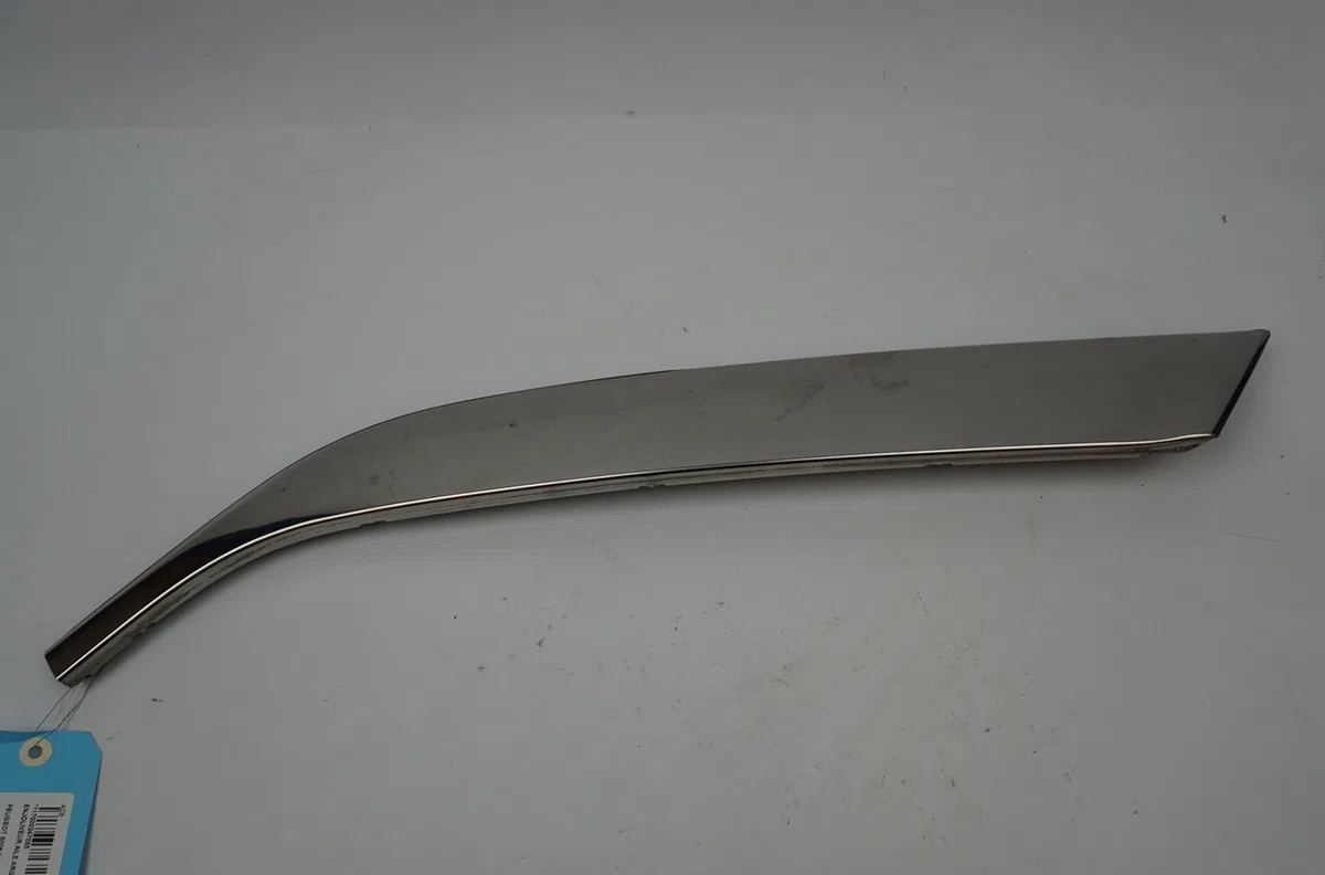 Enjoliveur aile arg Peugeot 5008 II (MC_, MJ_, MR_, M4_) 1.2 (mrhnyh, mrhnyw, mrhnsj, mrhnsu, mrhnsm) (2016) occasion