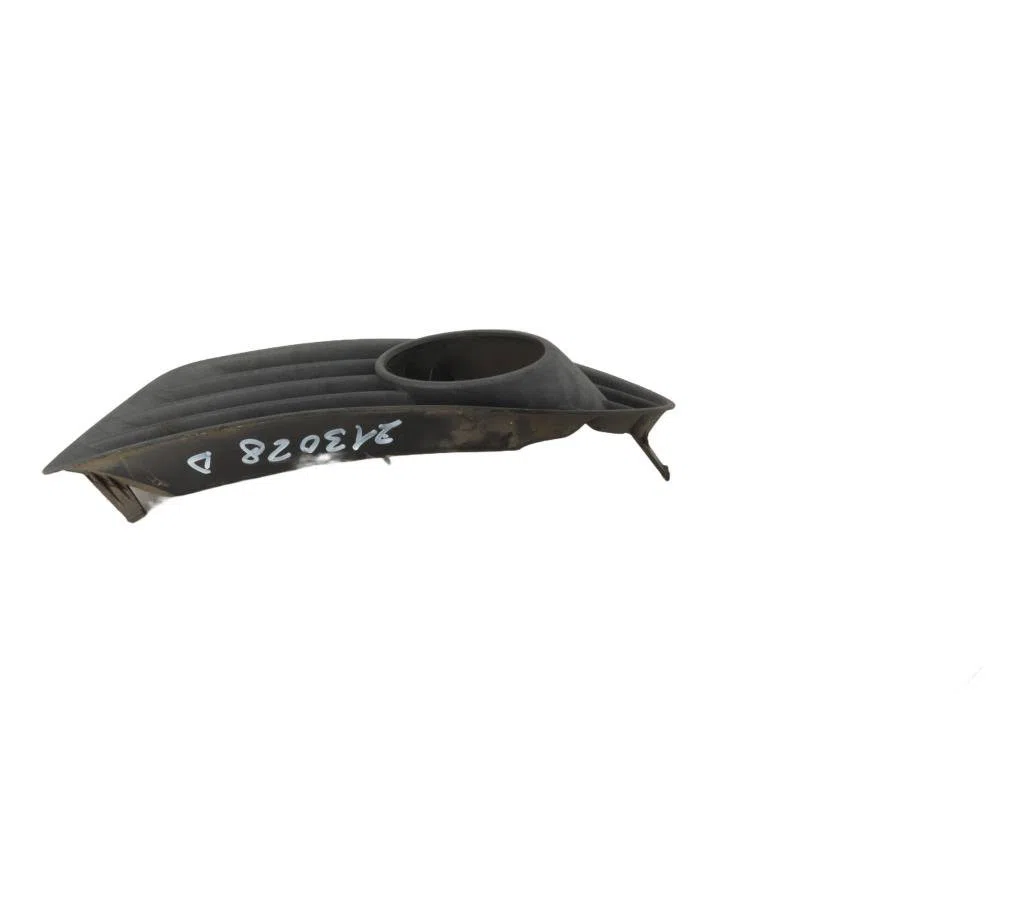 Enjoliveur d pare-choc av Volkswagen GOLF PLUS V (5M1, 521) 1.9 tdi (2005-2009) occasion