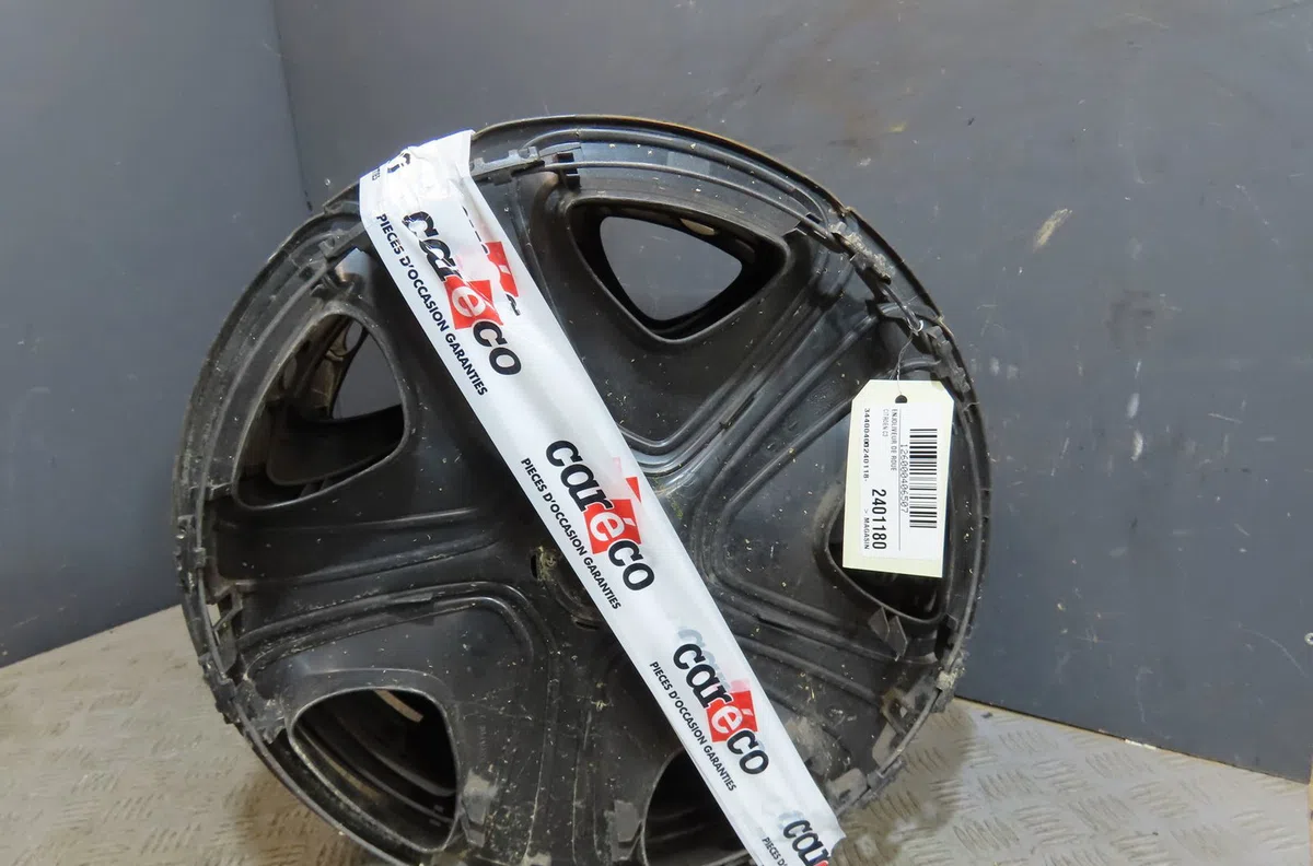 Enjoliveur de roue Citroën C3 III (SX) 1.2 puretech 82 (2018) 5 portes occasion
