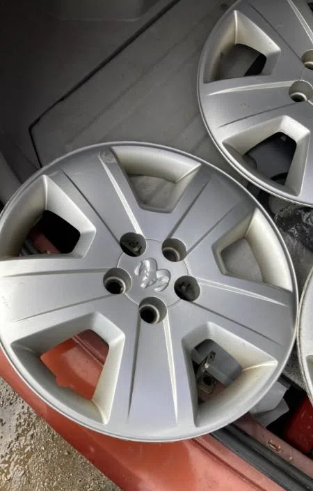Enjoliveur de roue DODGE CALIBER occasion