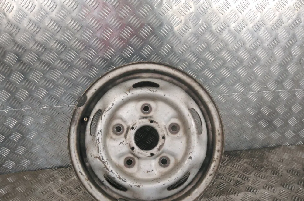 Enjoliveur de roue Ford TRANSIT Camionnette (FA_ _) 2.0 tdci (2002-2006) occasion
