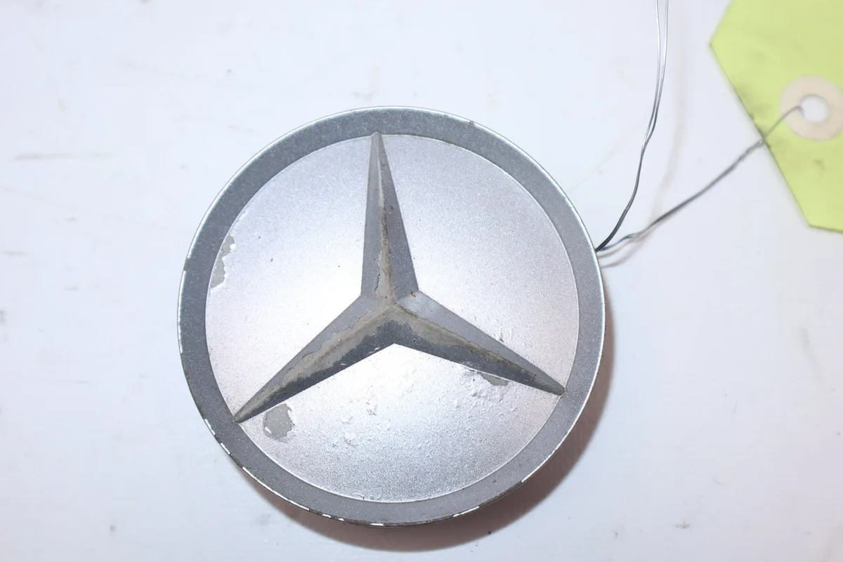 Enjoliveur de roue Mercedes-benz CLASSE E Break (S210) E 320 t cdi (210.226) (1999-2003) occasion