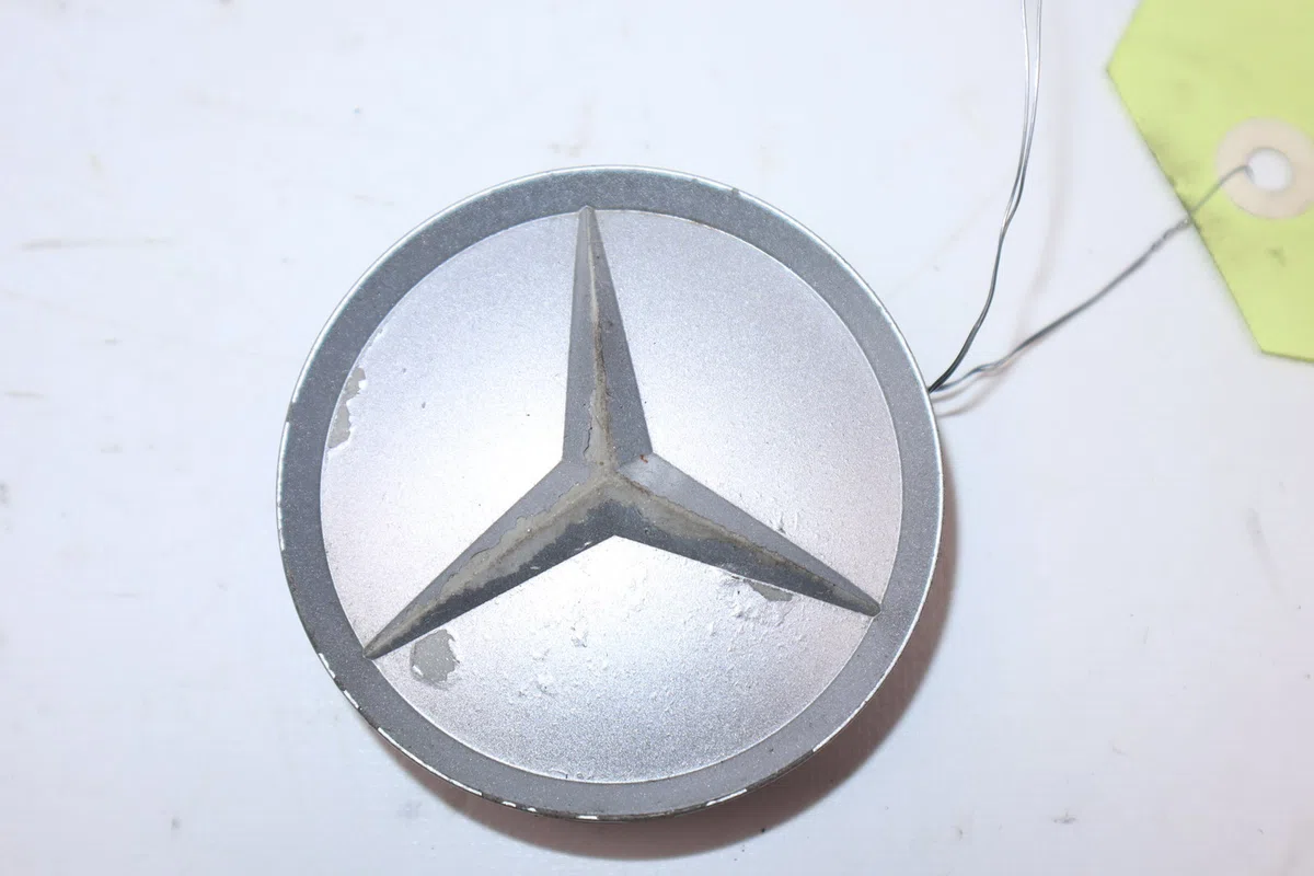 Enjoliveur de roue Mercedes-benz CLASSE E Break (S210) E 320 t cdi (210.226) (1999-2003) occasion