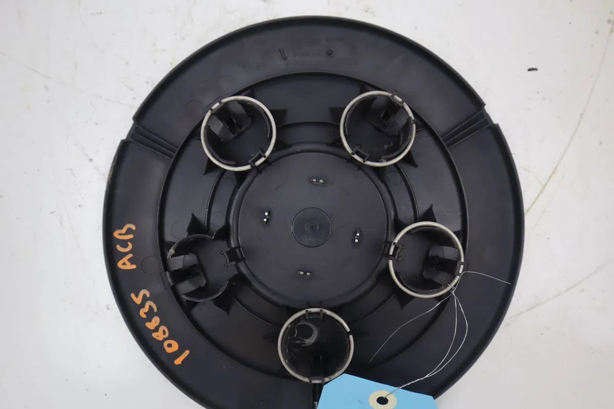 Enjoliveur de roue Opel VIVARO A Fourgon (X83) 1.9 dti (f7) (2001-2014) occasion