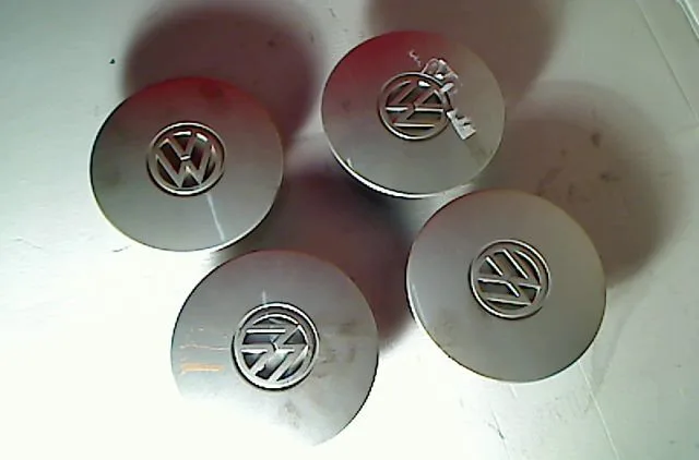 Enjoliveur de roue Volkswagen POLO III (6N1) 55 1.3 (1994-1997) occasion