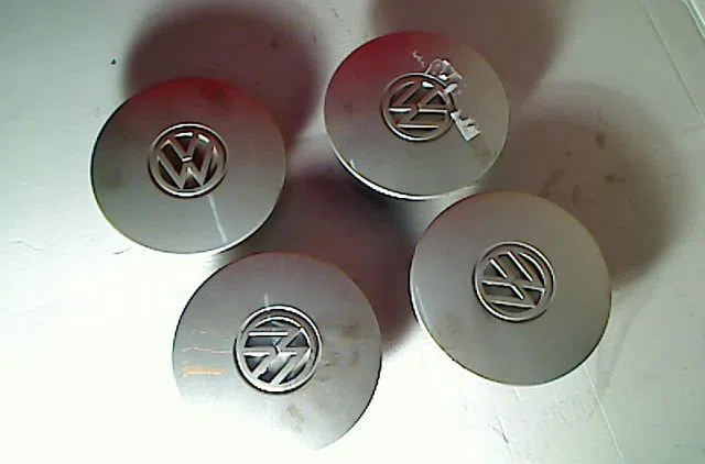 Enjoliveur de roue Volkswagen POLO III (6N1) 55 1.3 (1994-1997) occasion