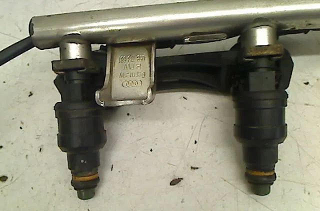 Ensemble injecteurs Audi A4 B5 (8D2) 1.8 t (1995-2000) occasion
