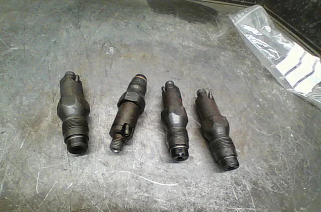 Ensemble injecteurs Peugeot 206 3-5 portes (2A-C) 1.9 d (1998-2001) 5 portes occasion
