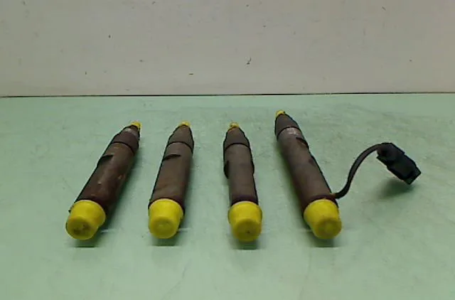 Ensemble injecteurs RENAULT MEGANE 1997 occasion