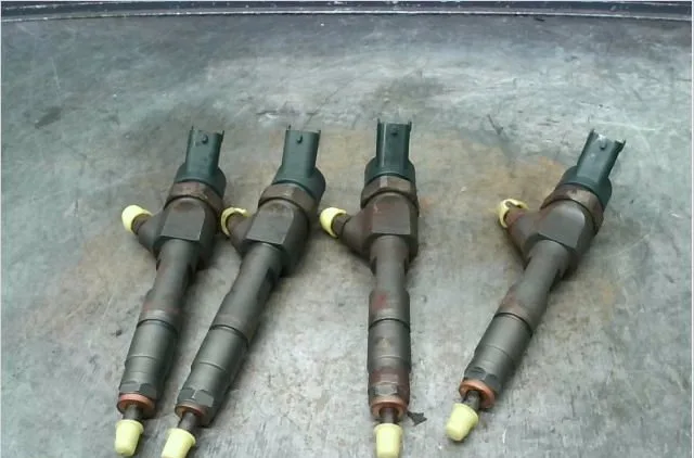 Ensemble injecteurs Renault SCÉNIC II (JM0-1_) 1.9 dci (jm0g, jm12, jm1g, jm2c) (2003-2006) occasion