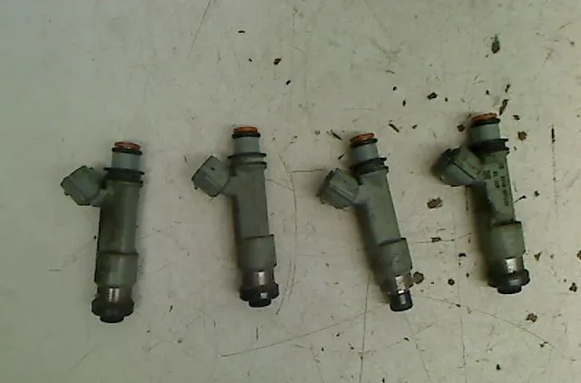 Ensemble injecteurs Suzuki SWIFT III (MZ, EZ) 1.3 (rs 413) (2005) occasion