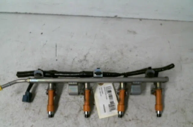 Ensemble injecteurs SUZUKI SWIFT occasion