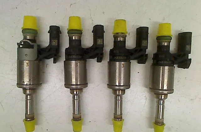 Ensemble injecteurs Volkswagen POLO V (6R1, 6C1) 1.2 tsi 16v (2014-2017) 5 portes occasion
