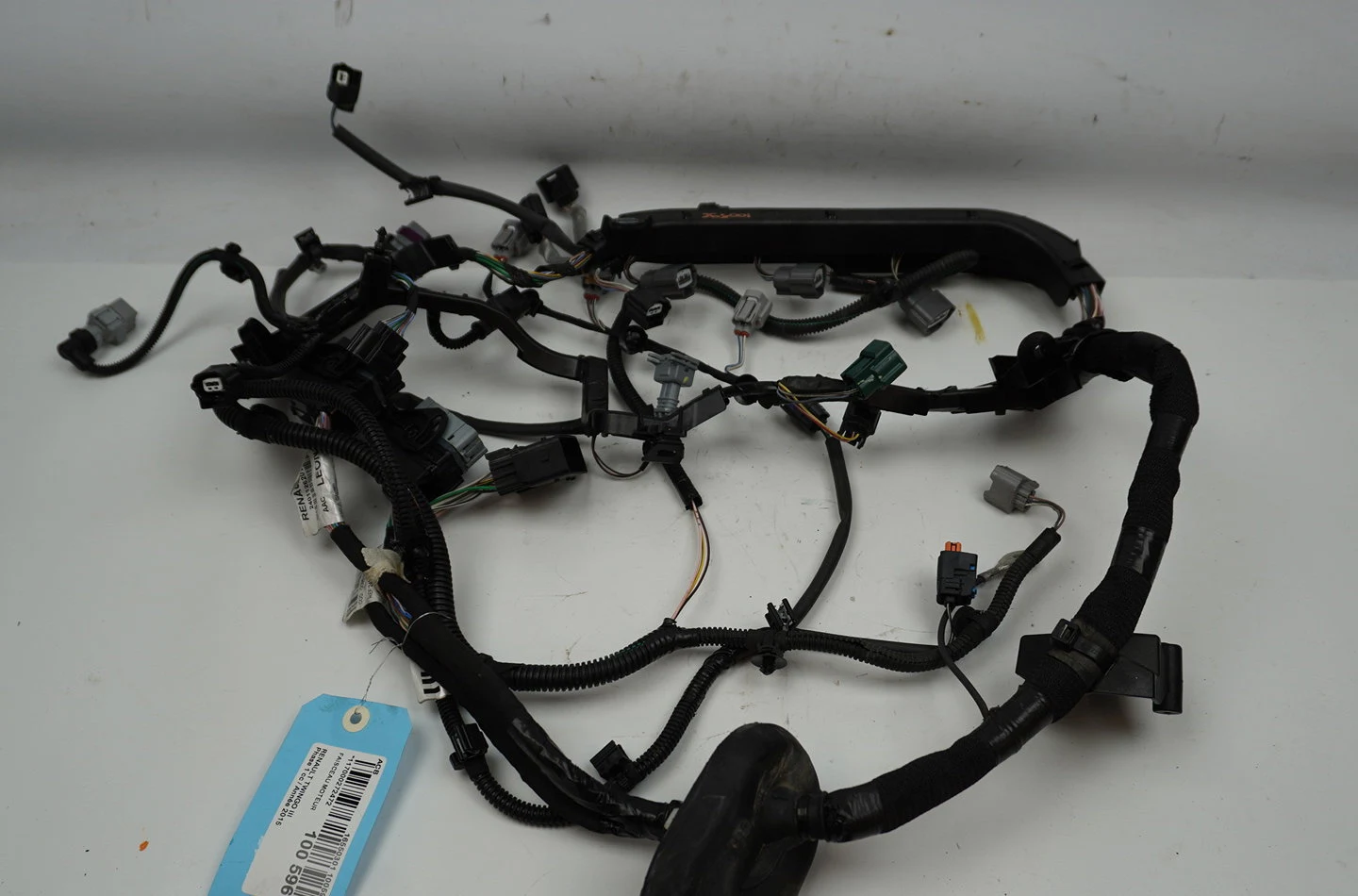 Faisceau moteur Renault TWINGO III (BCM_, BCA_) 1.0 sce 70 (2014) 5 portes occasion