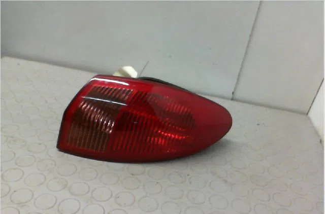 Feu arrière droit ALFA ROMEO 147 occasion