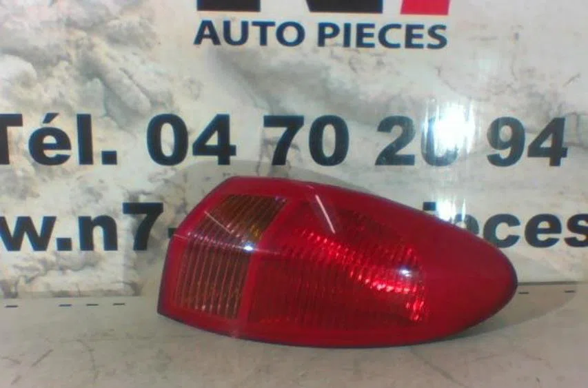 Feu arrière droit ALFA ROMEO 147 PHASE 2 occasion