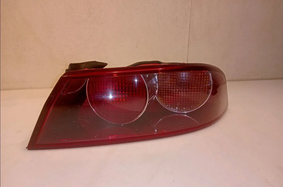 Feu arrière droit Alfa romeo 159 (939_) 1.9 jtdm 8v (939axe1b) (2005-2011) occasion