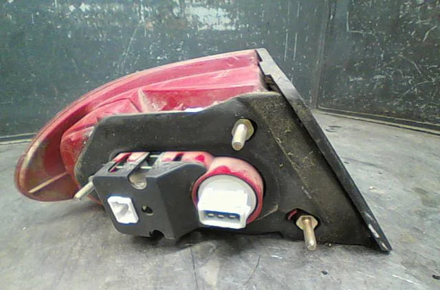 Feu arrière droit Alfa romeo 166 (936_) 2.4 jtd (936a2a__) (1998-2000) occasion