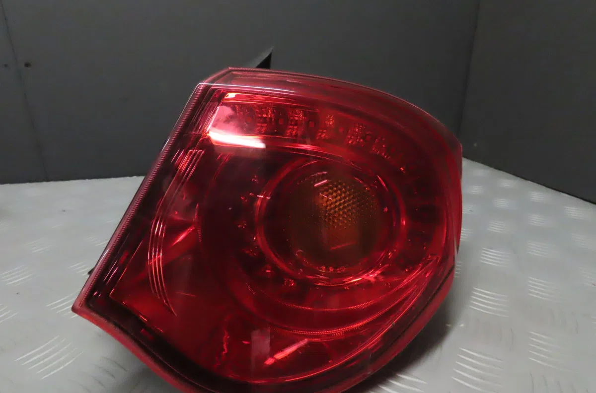 Feu arrière droit Alfa romeo GIULIETTA (940_) 2.0 jtdm (940.fxl1a) (2010-2020) occasion
