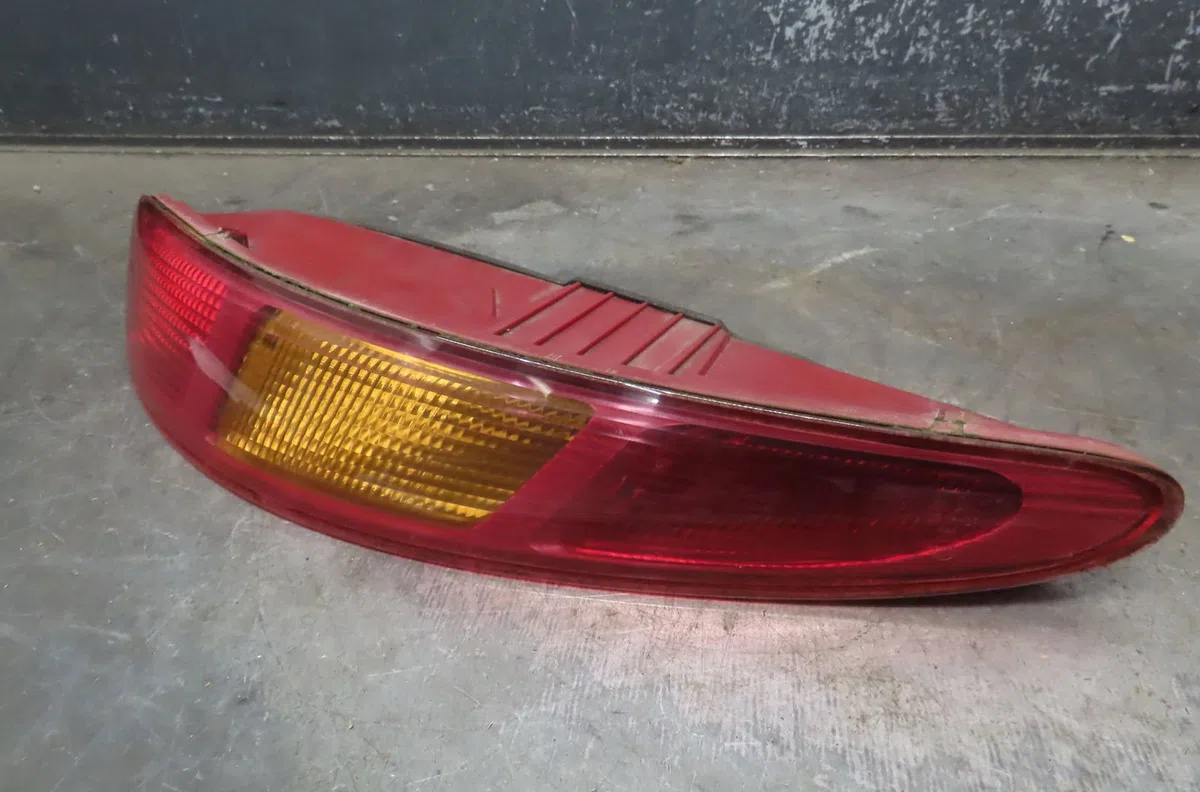 Feu arrière droit Alfa romeo GT (937_) 1.9 jtd (937cxn1b) (2003-2010) 3 portes occasion