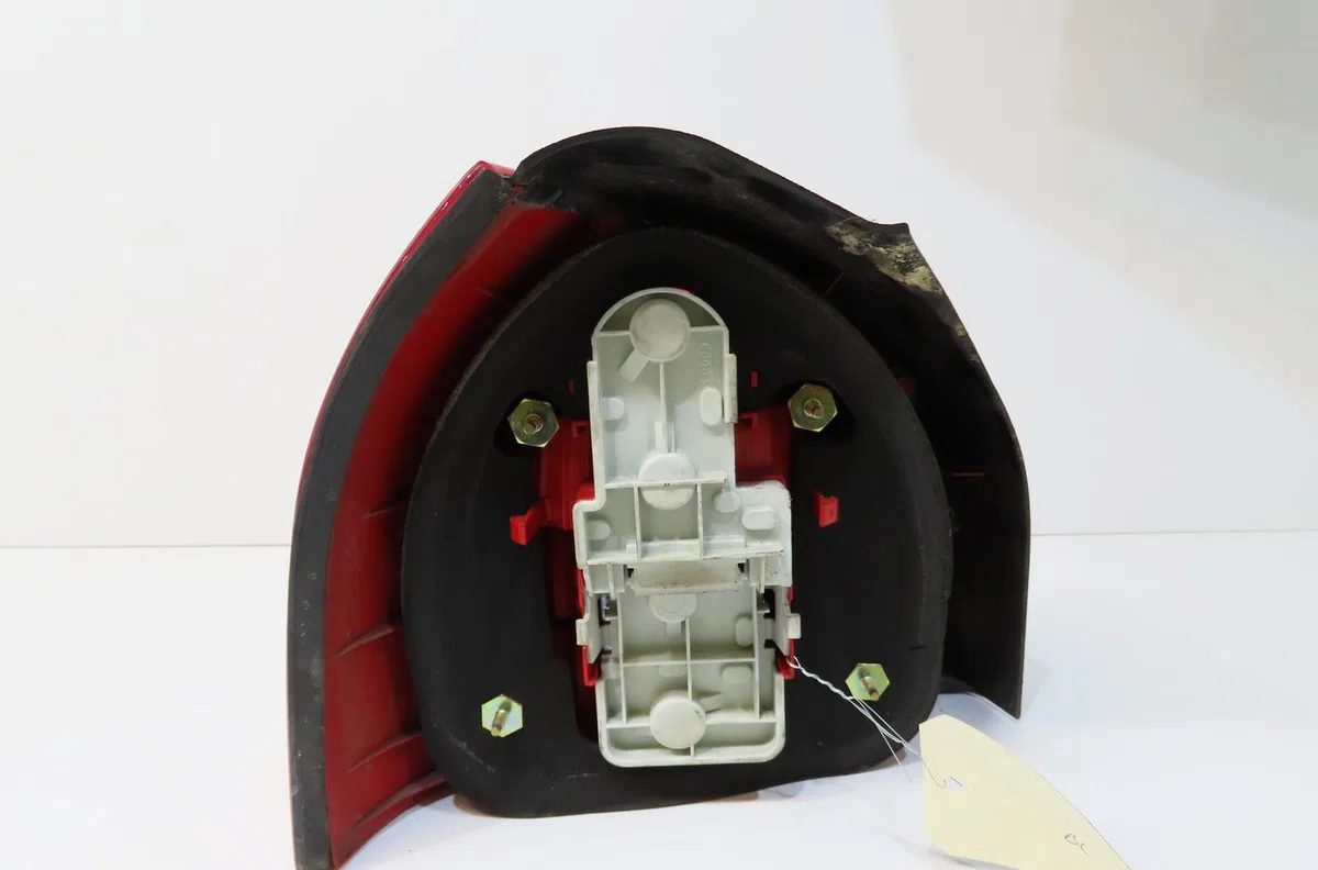 Feu arrière droit Audi A3 (8L1) 1.6 (1996-2003) occasion