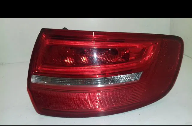Feu arrière droit Audi A3 Sportback (8PA) 2.0 tdi 16v (2004-2013) 5 portes occasion