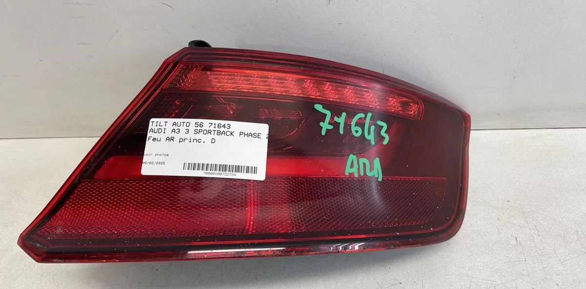 Feu arrière droit Audi A3 Sportback (8VA, 8VF) 2.0 tdi (2012-2020) 5 portes occasion