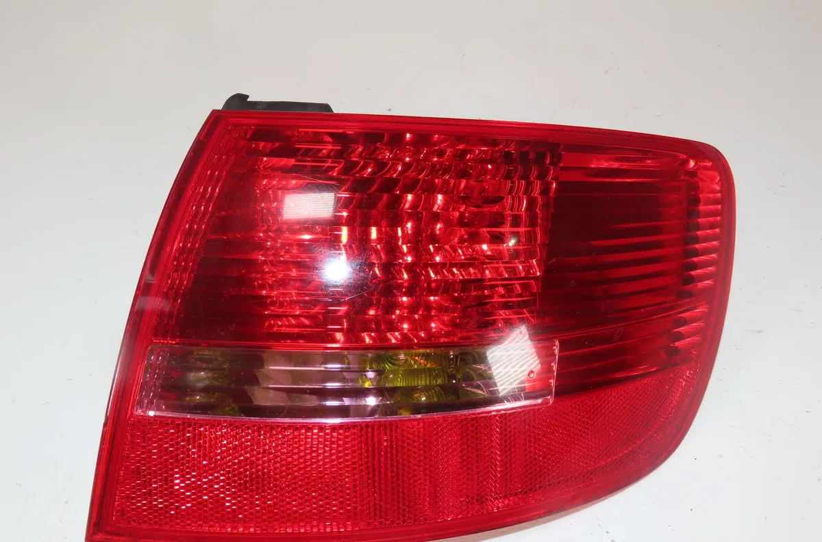 Feu arrière droit Audi A6 C6 Avant (4F5) 2.7 tdi (2005-2011) occasion