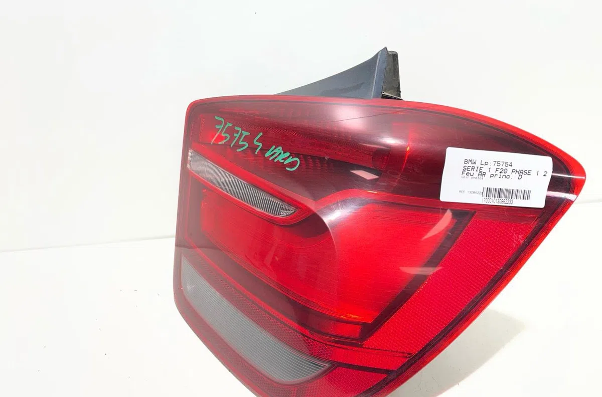 Feu arrière droit Bmw 1 (F20) 116 d (2012-2015) occasion