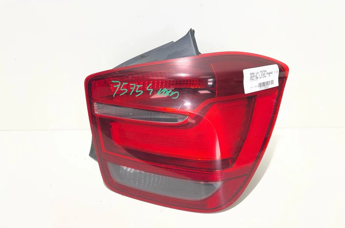 Feu arrière droit Bmw 1 (F20) 116 d (2012-2015) occasion