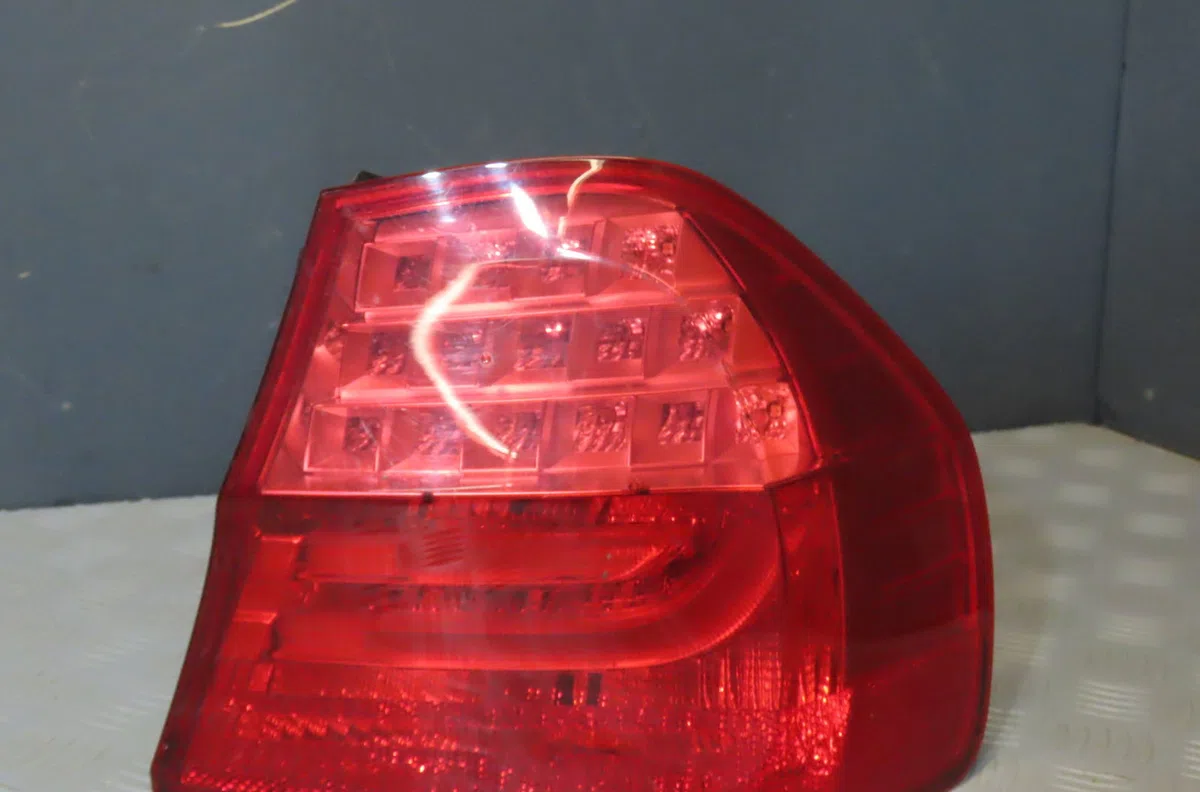 Feu arrière droit Bmw 3 (E90) 316 d (2009-2011) occasion