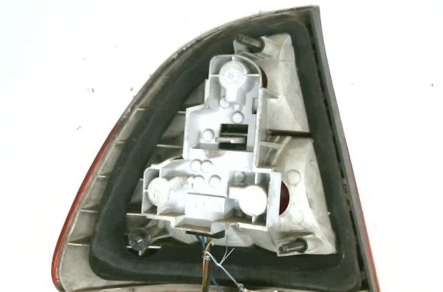 Feu arrière droit Bmw 3 Touring (E46) 320 d (2000-2001) occasion
