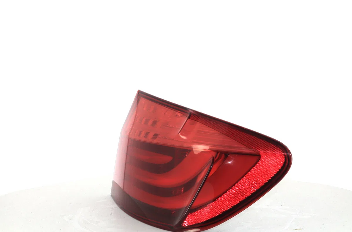 Feu arrière droit Bmw 5 (F10) 525 d (2011-2016) occasion