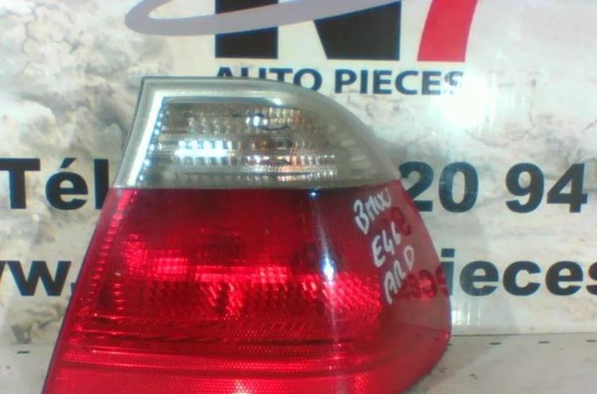 Feu arrière droit BMW SERIE 3 E46 PHASE 1 occasion