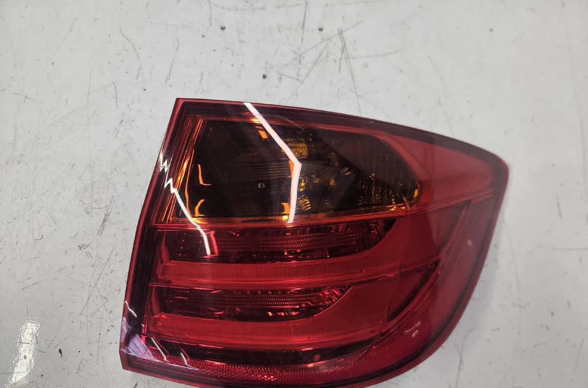 Feu arrière droit BMW SERIE 3 F31 TOURING PHASE 1 BREAK occasion