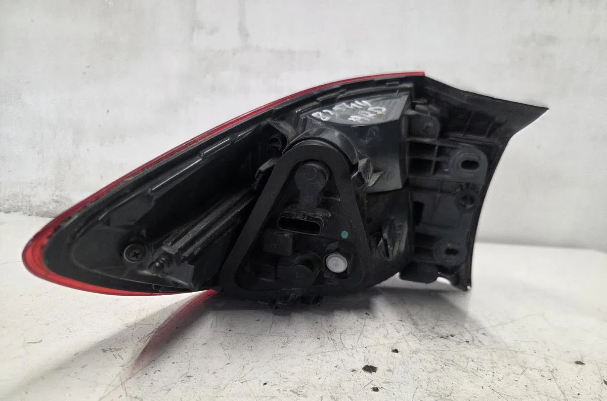 Feu arrière droit BMW SERIE 3 F31 TOURING PHASE 1 BREAK occasion