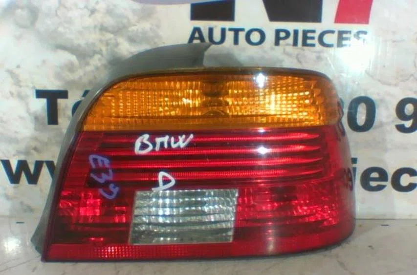 Feu arrière droit BMW SERIE 5 E39 PHASE 1 occasion