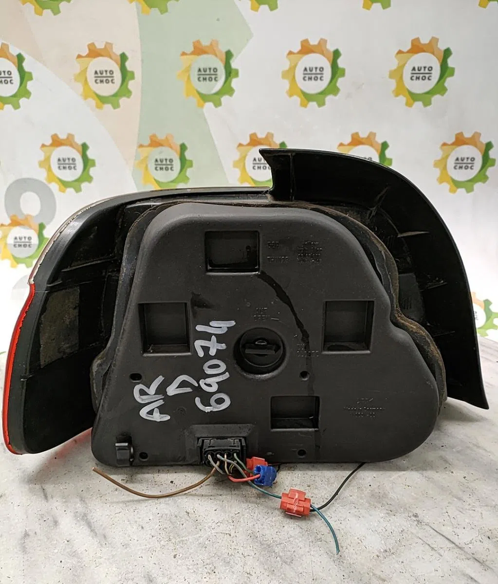 Feu arrière droit BMW SERIE 5 E39 PHASE 2 occasion