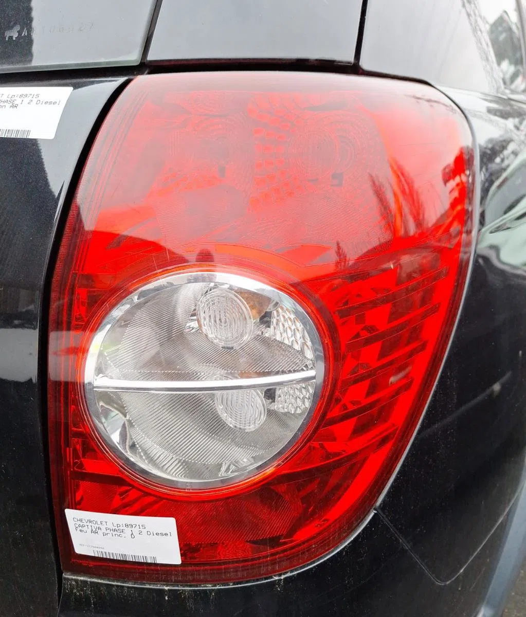 Feu arrière droit Chevrolet CAPTIVA (C100, C140) 2.0 d (2007) occasion