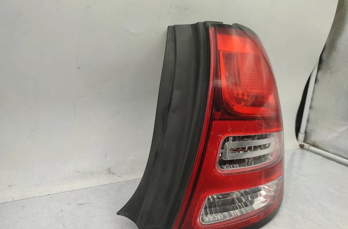 Feu arrière droit CITROEN C3 2 PHASE 1 occasion