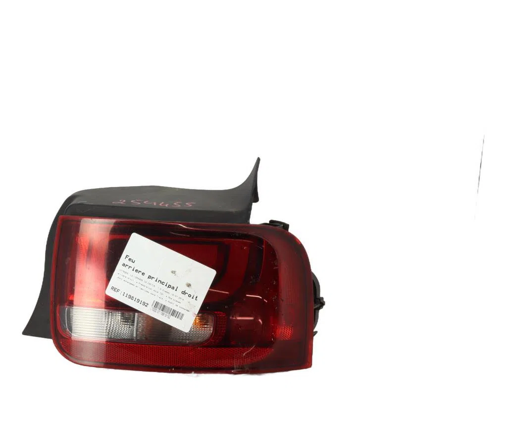 Feu arrière droit Citroen C4 CACTUS 1.6 hdi 90 (2014) occasion