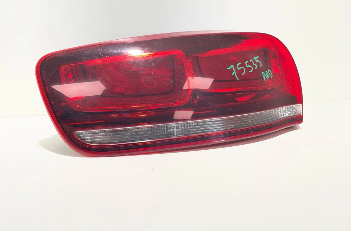 Feu arrière droit Citroen C4 PICASSO II 1.6 bluehdi 120 (2014) occasion